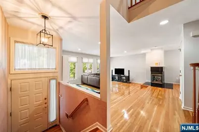 74 Lakeview Drive, Old Tappan, NJ 07675 - Photo 3