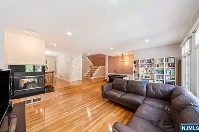 74 Lakeview Drive, Old Tappan, NJ 07675 - Photo 7