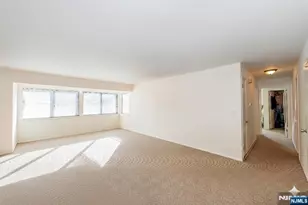 4125 Hilltop Rd, Mahwah, NJ 07430 - Photo 3