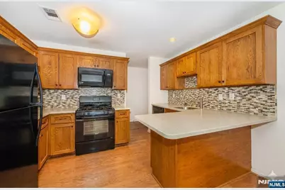 4125 Hilltop Road, Mahwah, NJ 07430 - Photo 7