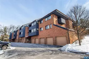 4125 Hilltop Rd, Mahwah, NJ 07430 - Photo 17