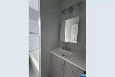 6035 Boulevard East C4 #C4, West New York, NJ 07093 - Photo 11