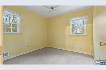 51 Black Oak Lane, Mahwah, NJ 07430 - Photo 21