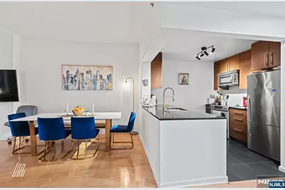 1304 City Place, Edgewater, NJ 07020 - Photo 7