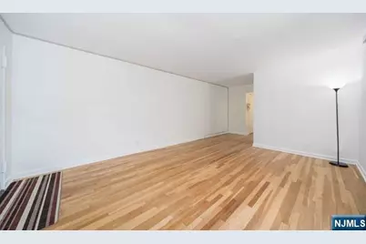 2330 Linwood Avenue 4C #4C, Fort Lee, NJ 07024 - Photo 5