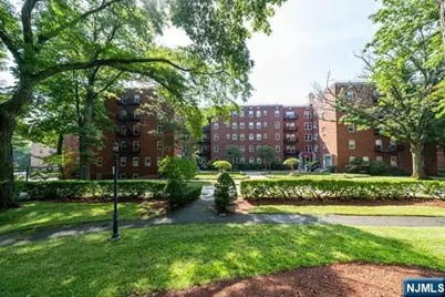 2330 Linwood Avenue 4C #4C, Fort Lee, NJ 07024 - Photo 25