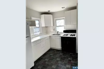 37 Essex Avenue 2 #2, Bloomfield, NJ 07003 - Photo 7