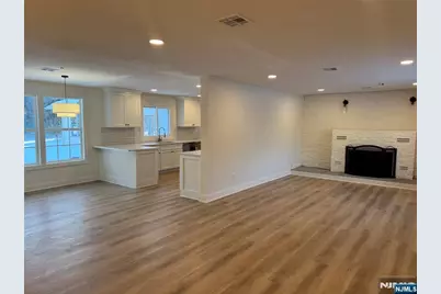 19 Lavina Terrace, Wayne, NJ 07470 - Photo 3