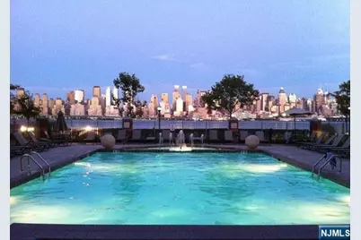 26 Avenue Port Imp B37 #B37, West New York, NJ 07093 - Photo 21