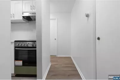 325 Westervelt Place 1 #1, Lodi, NJ 07644 - Photo 5