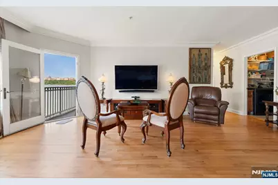 108 The Promenade 108 #108, Edgewater, NJ 07020 - Photo 15
