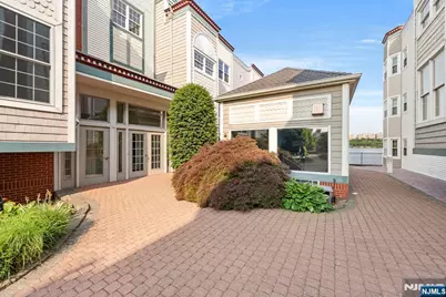 108 The Promenade 108 #108, Edgewater, NJ 07020 - Photo 9