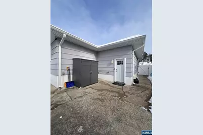 163-167 Burlington Avenue, Paterson, NJ 07502 - Photo 23