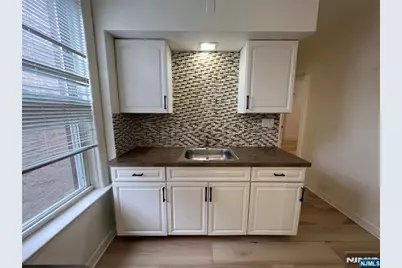329 Centre Avenue, Secaucus, NJ 07094 - Photo 11