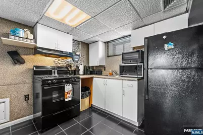 316-318 Maitland Avenue, Paterson, NJ 07502 - Photo 39