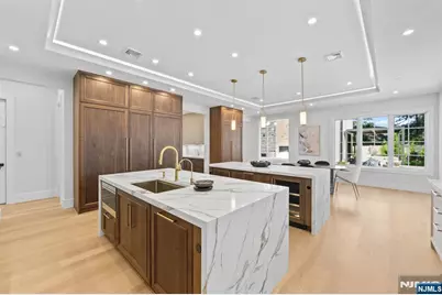 90 Essex Drive, Tenafly, NJ 07670 - Photo 23