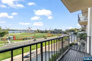 1150 River Road 4F, Edgewater, NJ 07020 - Photo 7