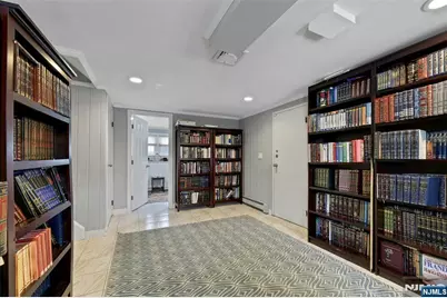 379 Wildrose Avenue, Bergenfield, NJ 07621 - Photo 37