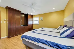 379 Wildrose Ave, Bergenfield, NJ 07621 - Photo 23