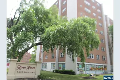 39 E 39th Street 8J #8J, Paterson, NJ 07514 - Photo 1