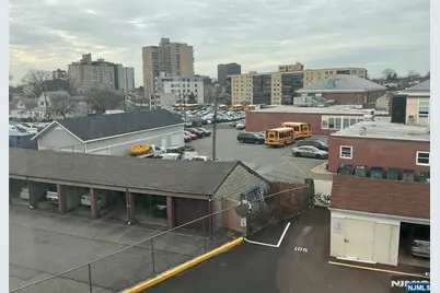 2195 N Central Road 3E #3E, Fort Lee, NJ 07024 - Photo 3