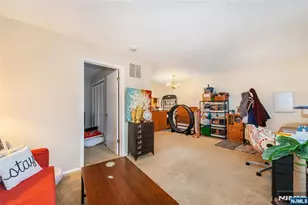 1206 Sycamore Ln, Mahwah, NJ 07430 - Photo 9