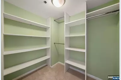 402 Jefferson Court 402 #402, Edgewater, NJ 07020 - Photo 17