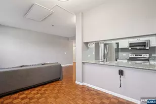 100 Old Palisade Road L7, Fort Lee, NJ 07024 - Photo 11