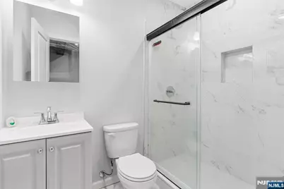 383-387 Broughton Avenue, Bloomfield, NJ 07003 - Photo 19