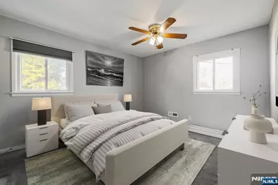 715 Bush Place, Paramus, NJ 07652 - Photo 15