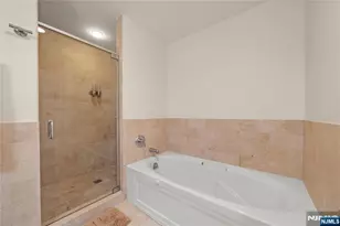 1125 Maxwell Ln 424, Hoboken, NJ 07030 - Photo 17