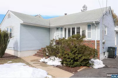 118 Hobart Avenue, Rutherford, NJ 07070 - Photo 5