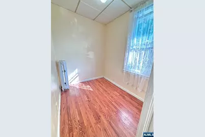 32 Harrison Avenue, West Orange Township, NJ 07052 - Photo 7
