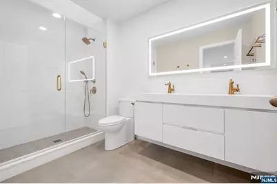 19 Crescent Hollow Court, Ramsey, NJ 07446 - Photo 41