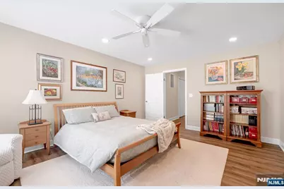 19 Crescent Hollow Court, Ramsey, NJ 07446 - Photo 23