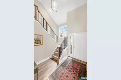 19 Crescent Hollow Court, Ramsey, NJ 07446 - Photo 3