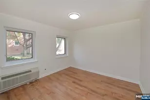 250 Oak H4, Ridgewood, NJ 07450 - Photo 11