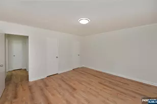 250 Oak H4, Ridgewood, NJ 07450 - Photo 9