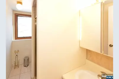 79 Grand Boulevard, Emerson, NJ 07630 - Photo 25