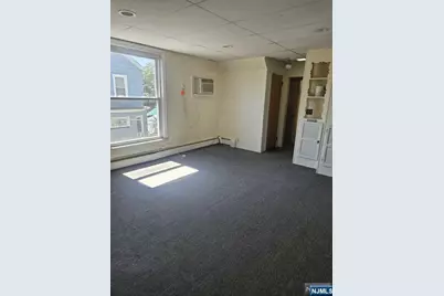 38 Ramapo Avenue, Pompton Lakes, NJ 07442 - Photo 3