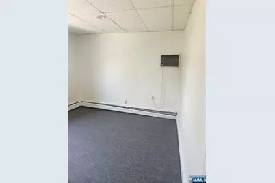 38 Ramapo Avenue, Pompton Lakes, NJ 07442 - Photo 5