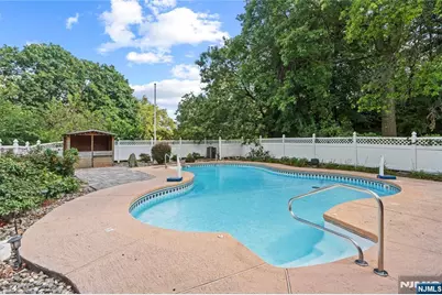 165 Montross Avenue, Rutherford, NJ 07070 - Photo 37