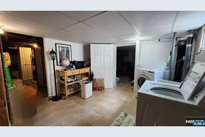 114 Avenue F, Lodi, NJ 07644 - Photo 9