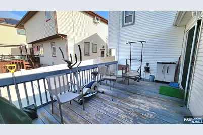 114 Avenue F, Lodi, NJ 07644 - Photo 11