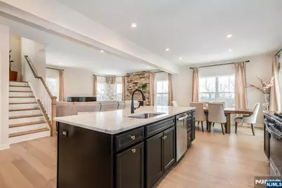 37 N Esposito Lane, Roxbury Township, NJ 07850 - Photo 11