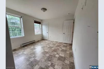 128 Big Piece Road, Fairfield, NJ 07004 - Photo 3