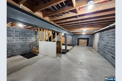 128 Big Piece Road, Fairfield, NJ 07004 - Photo 17