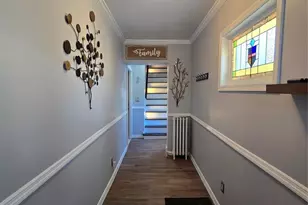 282 Harding Ave 2nd Fl, Teaneck Township, NJ 07666 - Photo 3