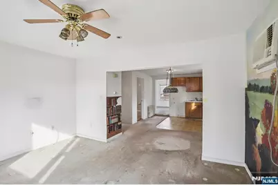 279 Genesee Avenue, Englewood, NJ 07631 - Photo 15