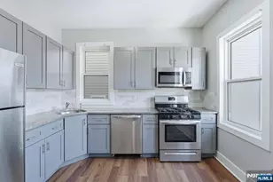 913 S 18th Street 2, Newark, NJ 07108 - Photo 3